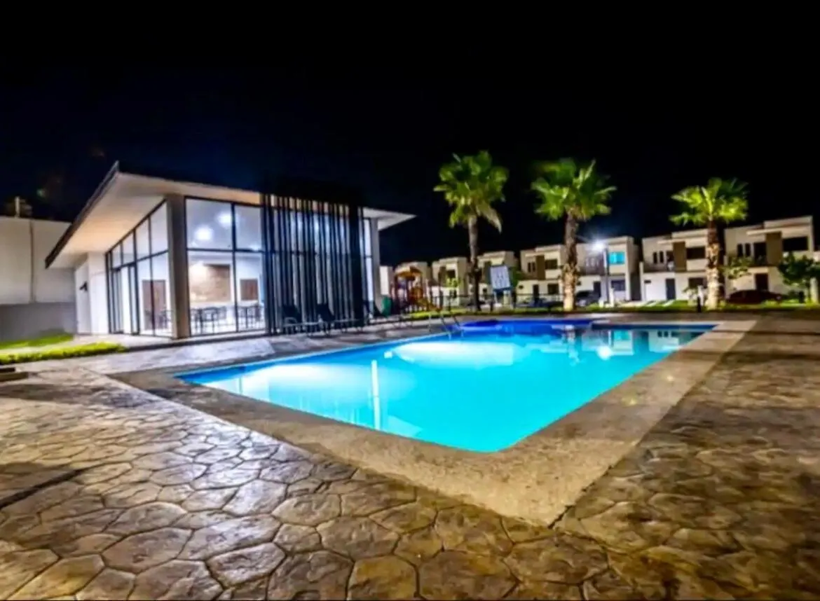 Casa Exclusiva Con Alberca En Privada Cerca De Galeria Villa Mazatlan